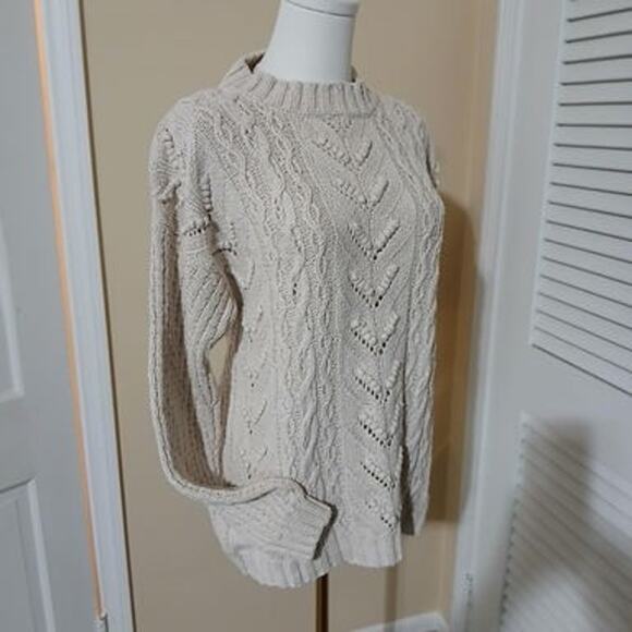 VTG Mobility Small Long-Sleeved Ecru Silk/Cotton Blend Cable-Knit Sweater - Picture 4 of 13